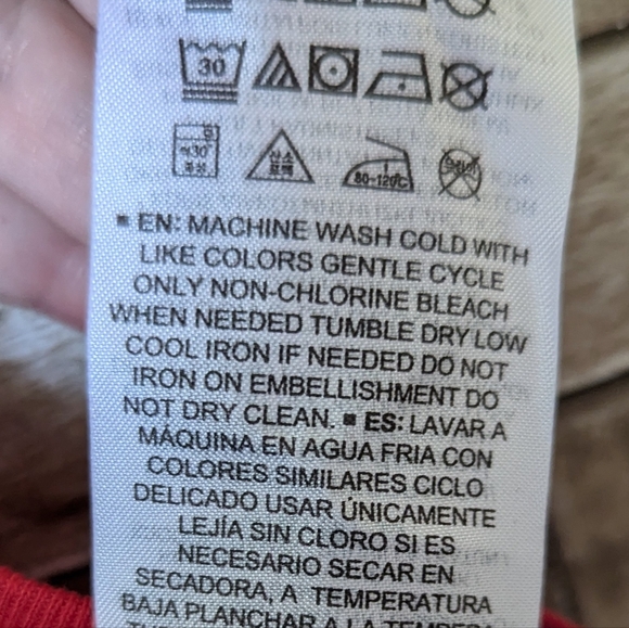 New From Arrowhead Stadium Apparel Store KC Chiefs Nike Mahomes 15 Red Tee - Picture 10 of 16